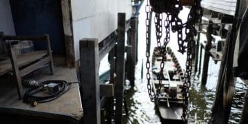 Climate Change and Tech: How Infrastructure Faces the Heat - Cover Image