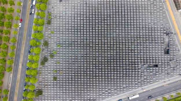 The Future of Electric Vehicles: Battery Tech & Environmental Impact