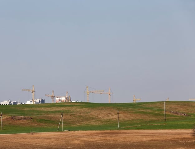 Renewable Energy Surge: US Carbon Footprint Impact by 2026