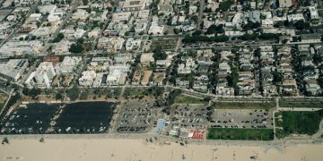 Climate Change Impact on US Coasts: Adaptation & Mitigation Strategies - Cover Image